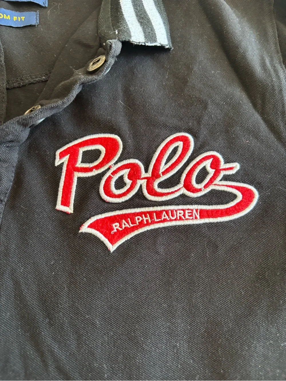 Polo by Ralph Lauren Black Short-Sleeve Polo with White Trim and Red Logo - Picture 5 of 9